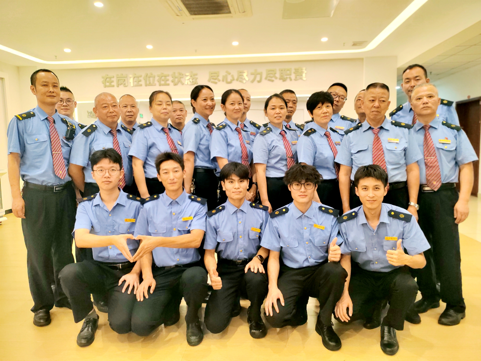 跟车4_副本.jpg