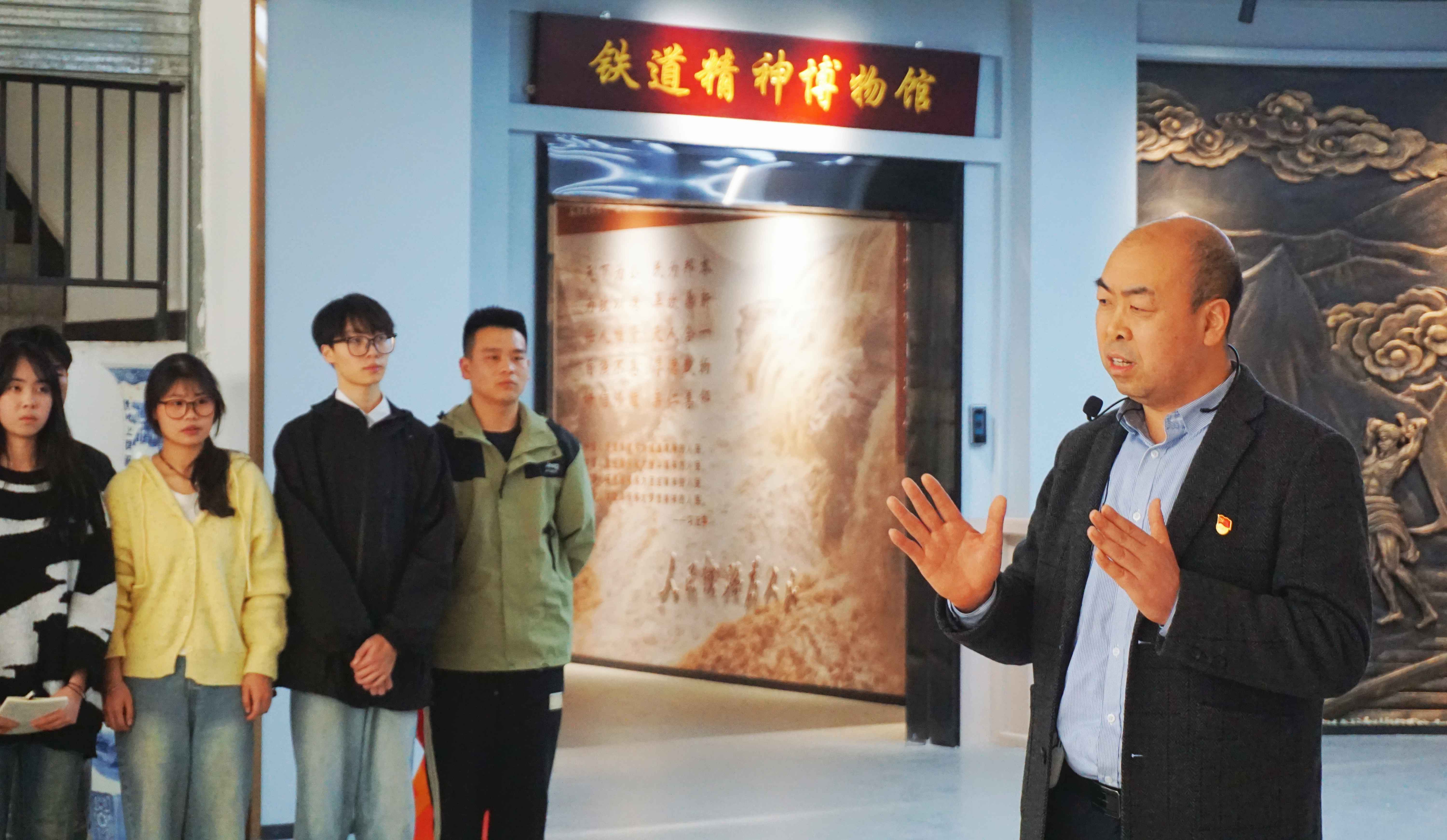 主题党日活动2(1).jpg